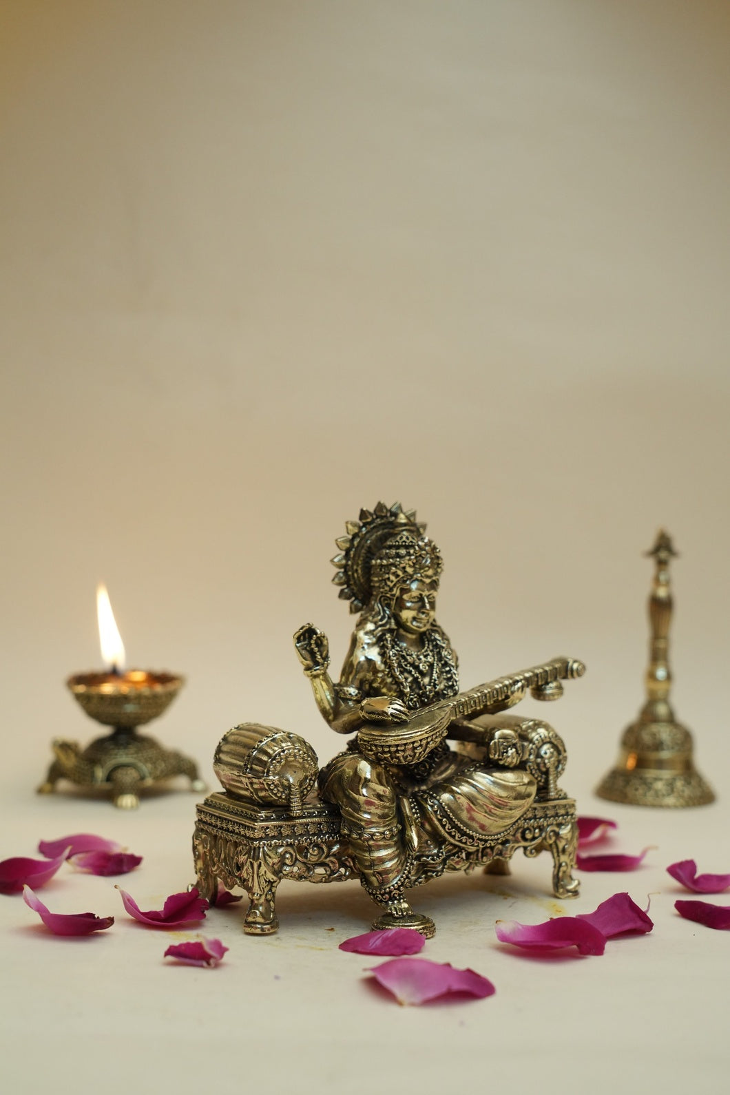 SINGASEN SARASWATI IDOL