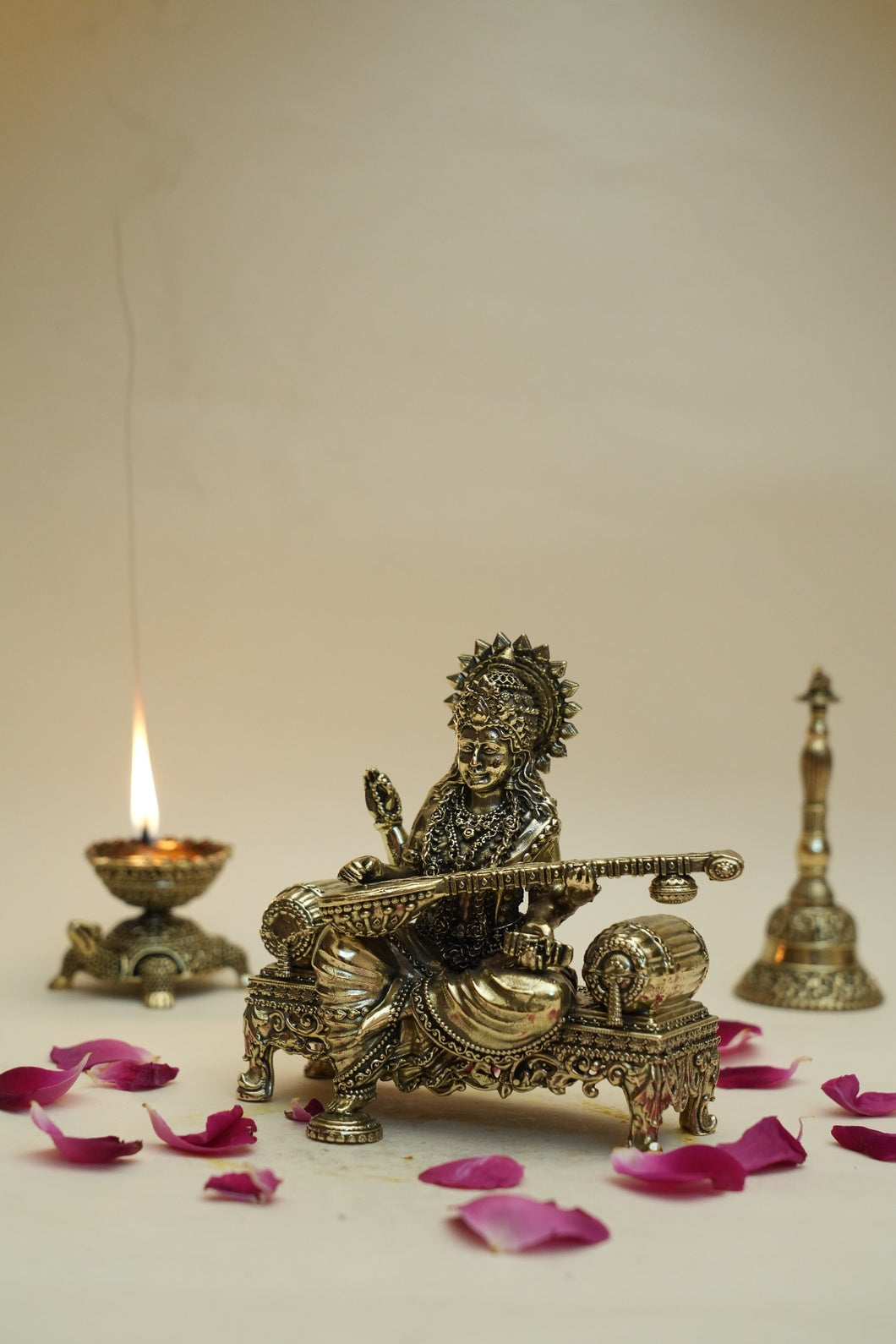 SINGASEN SARASWATI IDOL