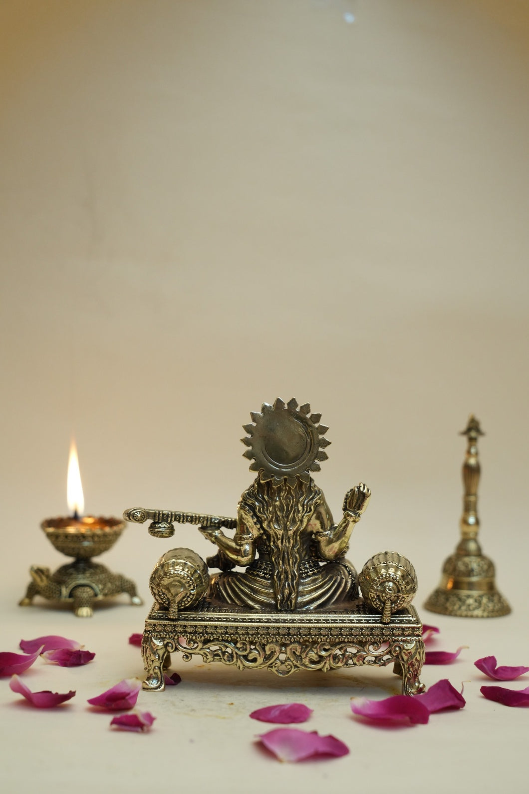 SINGASEN SARASWATI IDOL