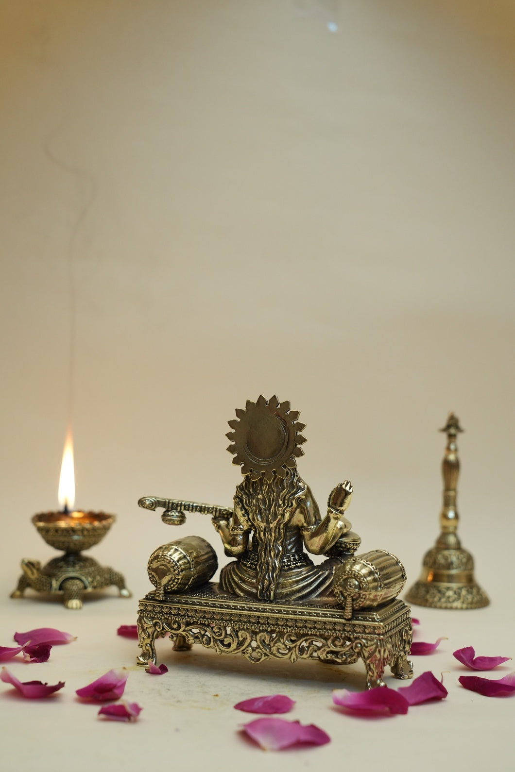 SINGASEN SARASWATI IDOL